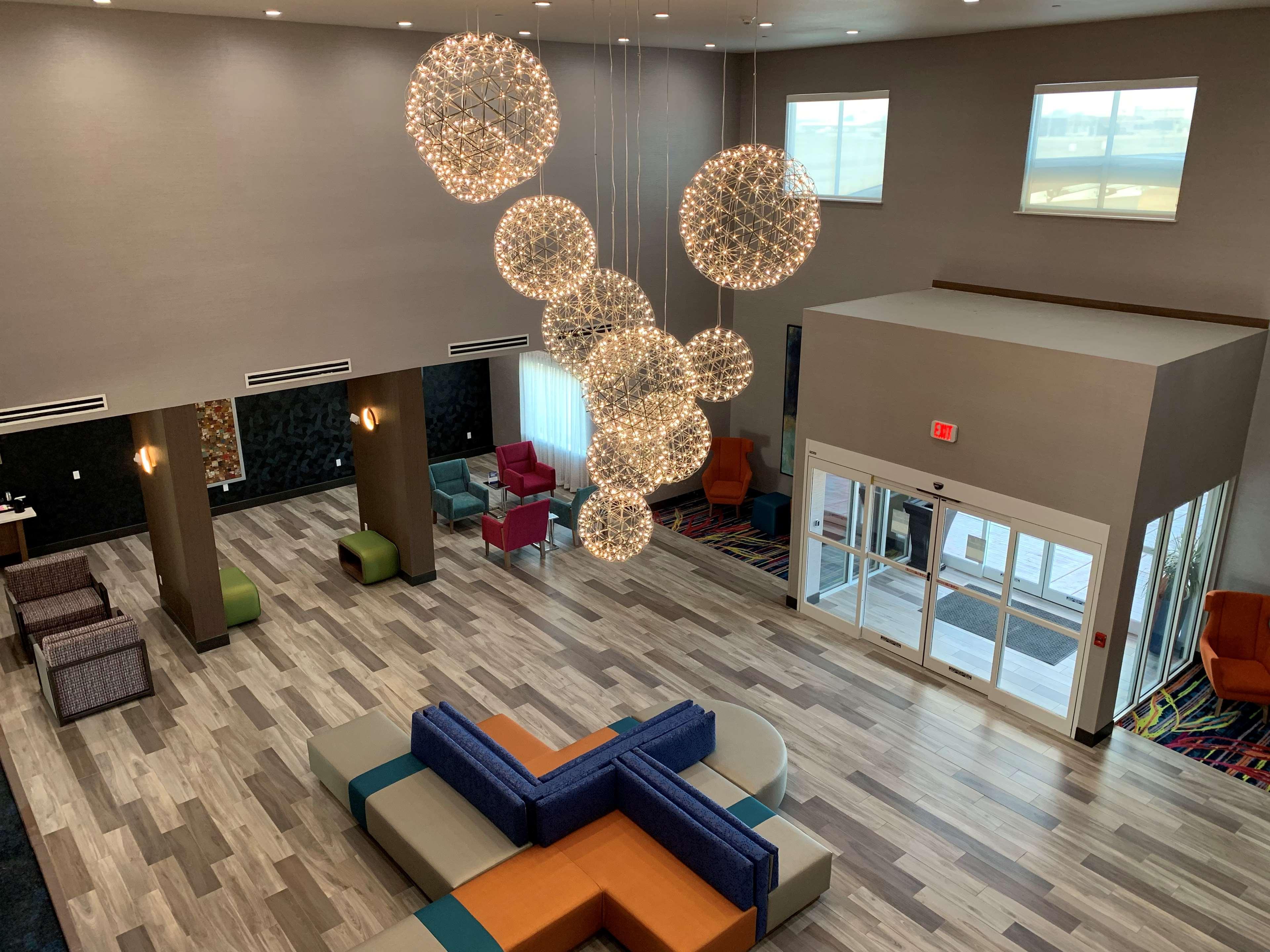 Best Western Plus Coweta'S 1St Hotel Екстериор снимка