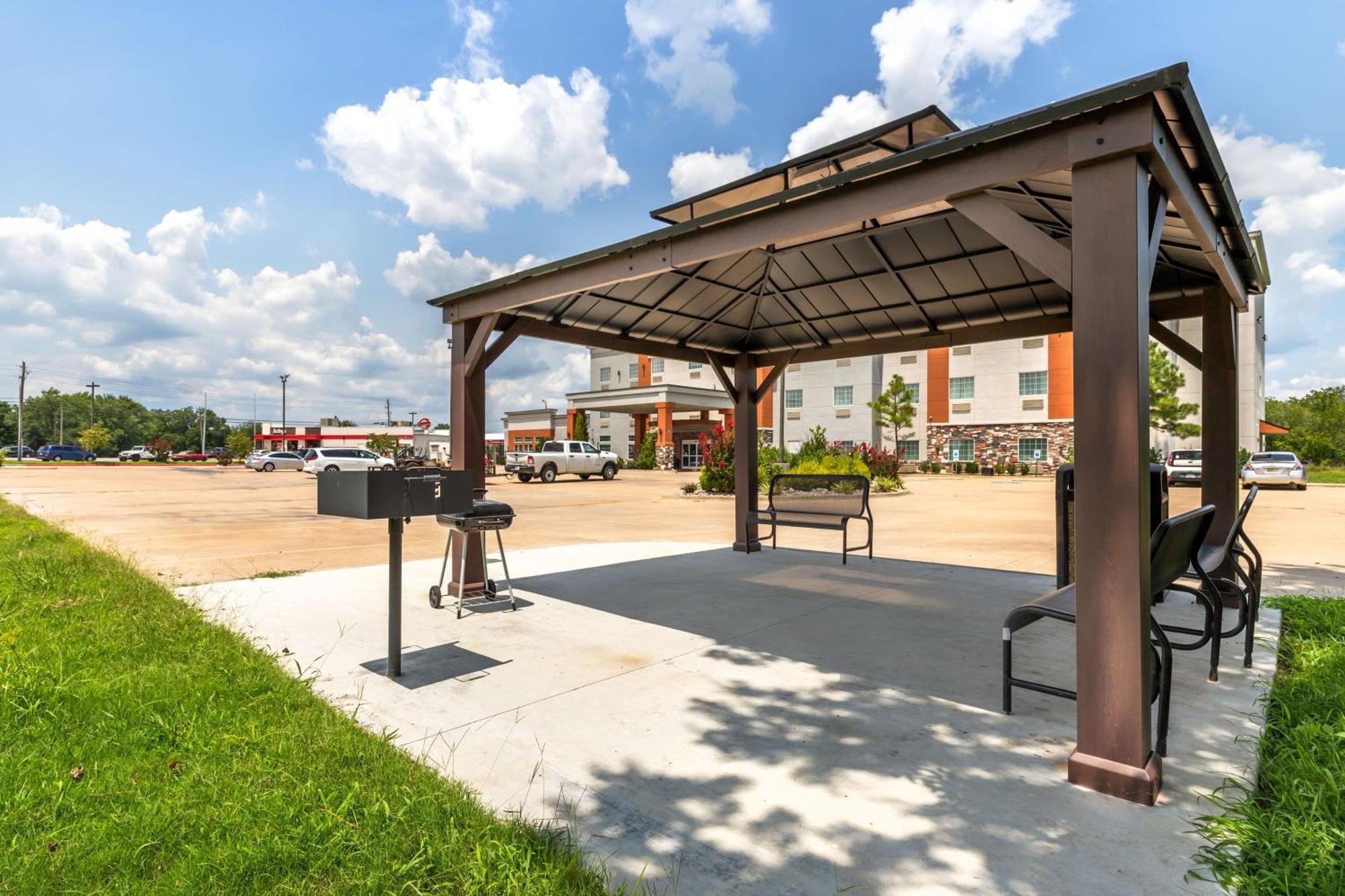 Best Western Plus Coweta'S 1St Hotel Екстериор снимка