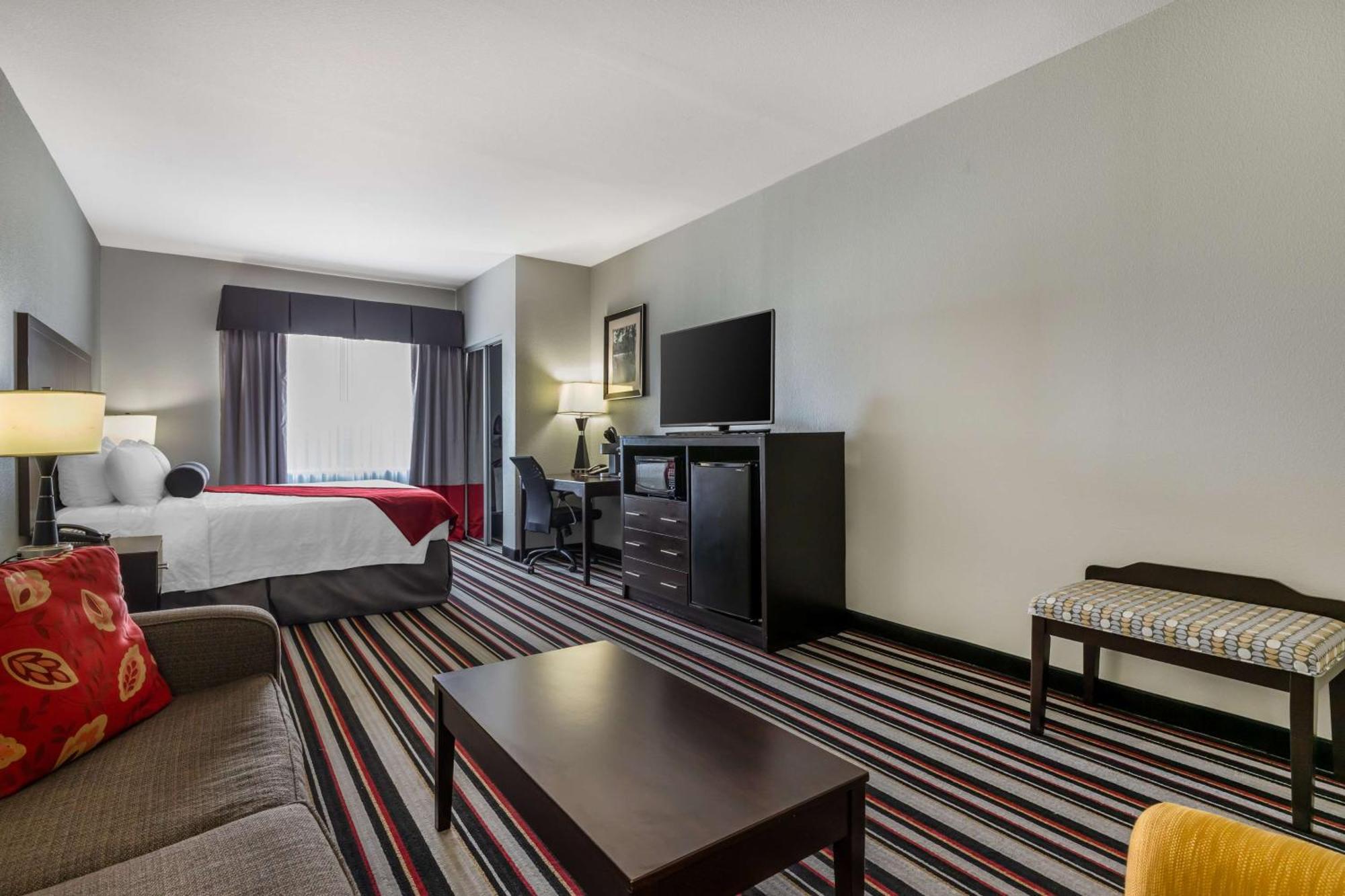 Best Western Plus Coweta'S 1St Hotel Екстериор снимка